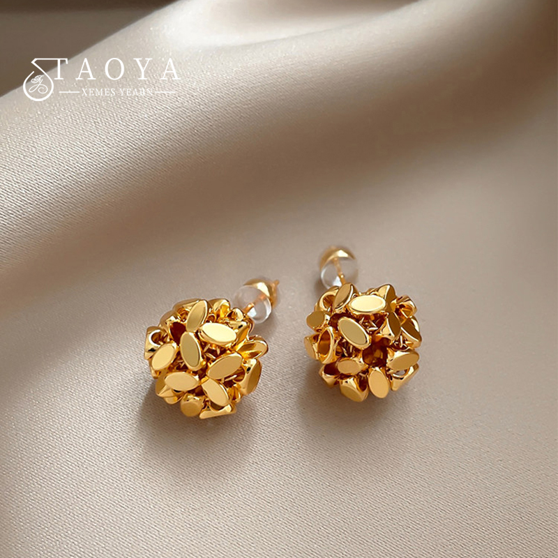 Men'S Accessories High End - Handwoven Irregular Small Ball Earrings for