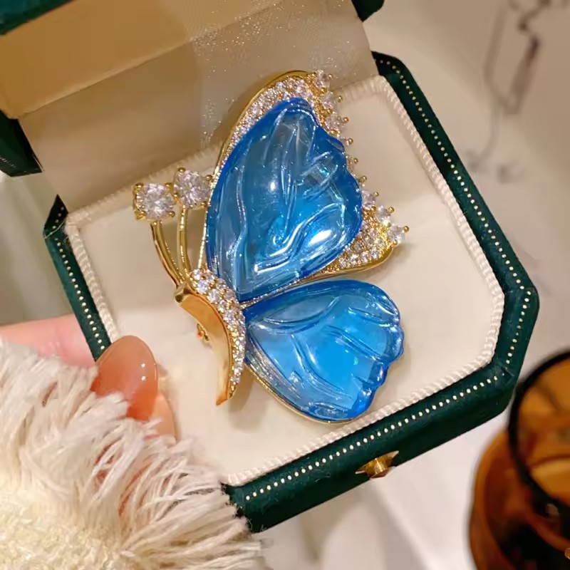 Delicate Butterfly Brooch for  - Men'S Accessories Trends 2025 recension och pris